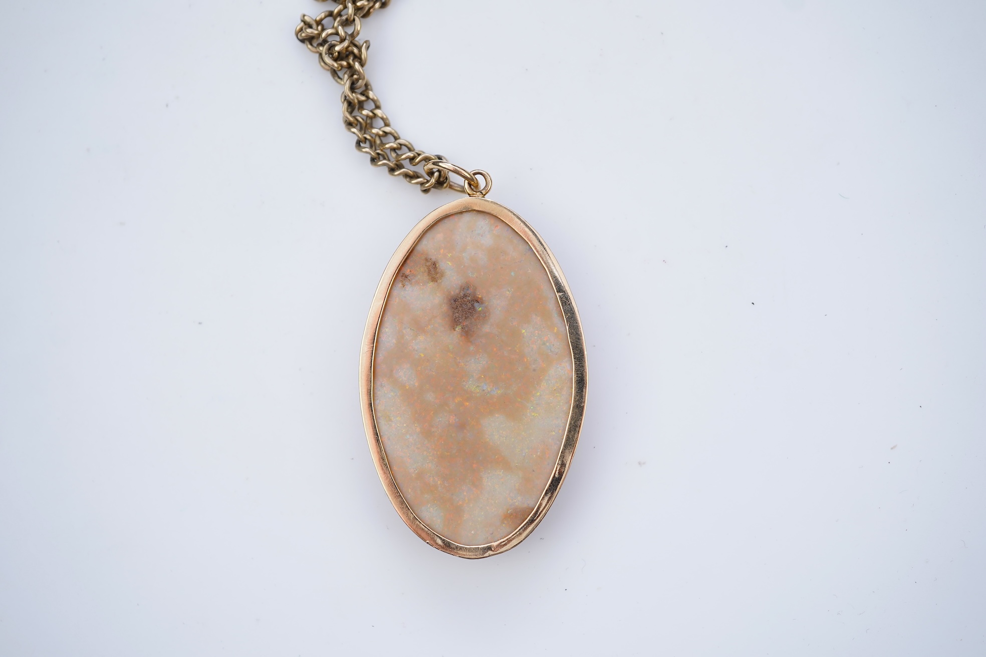 An opal pendant necklace